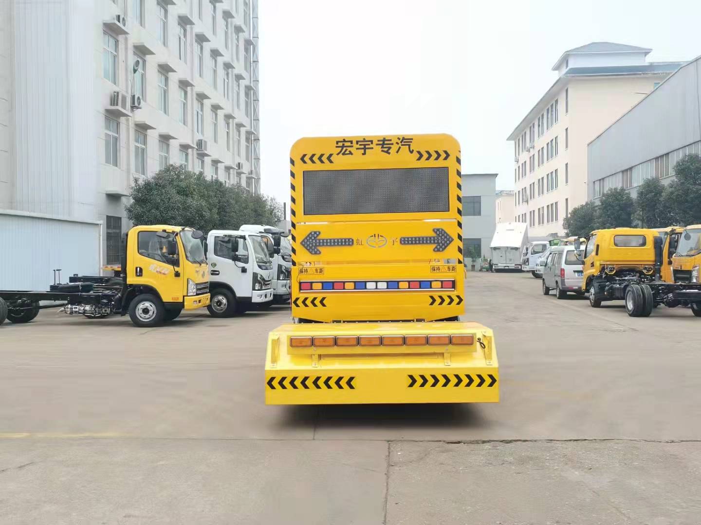 珠海市藍(lán)牌防撞車 江鈴防撞緩沖車